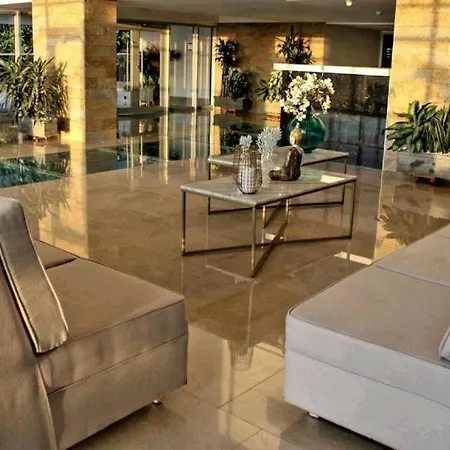 Ocean Drive 411 Apartment